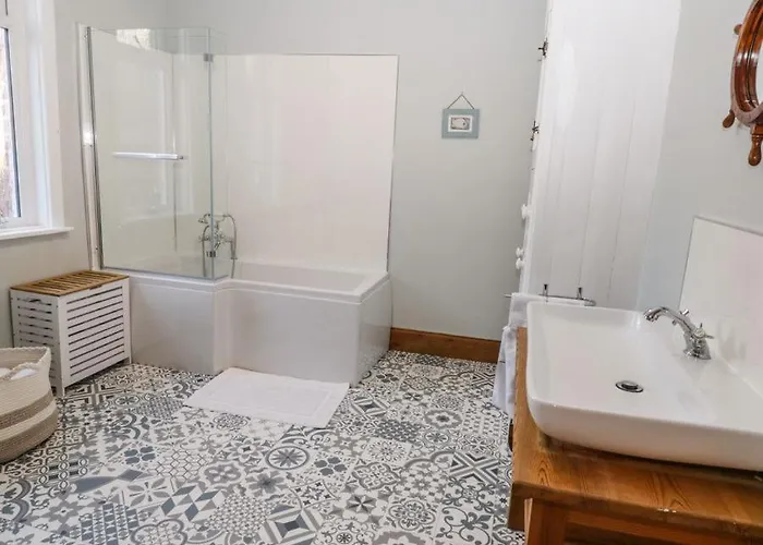 Falconhurst Robin Hood's Bay